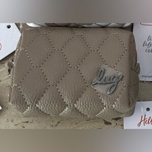 🦚 Lug Choo Choo Mini pill box in Tan  NWT